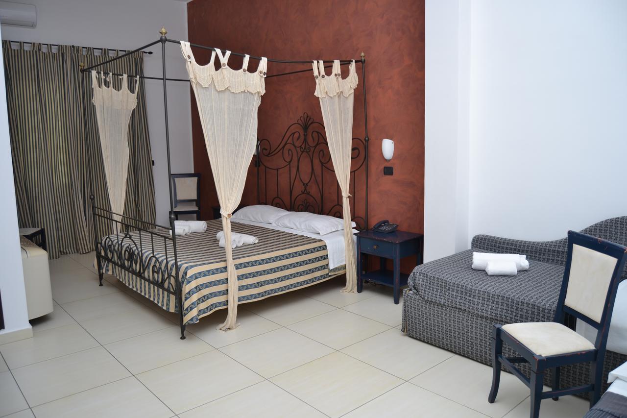 Zaiera Resort Siracusa Solarino Buitenkant foto