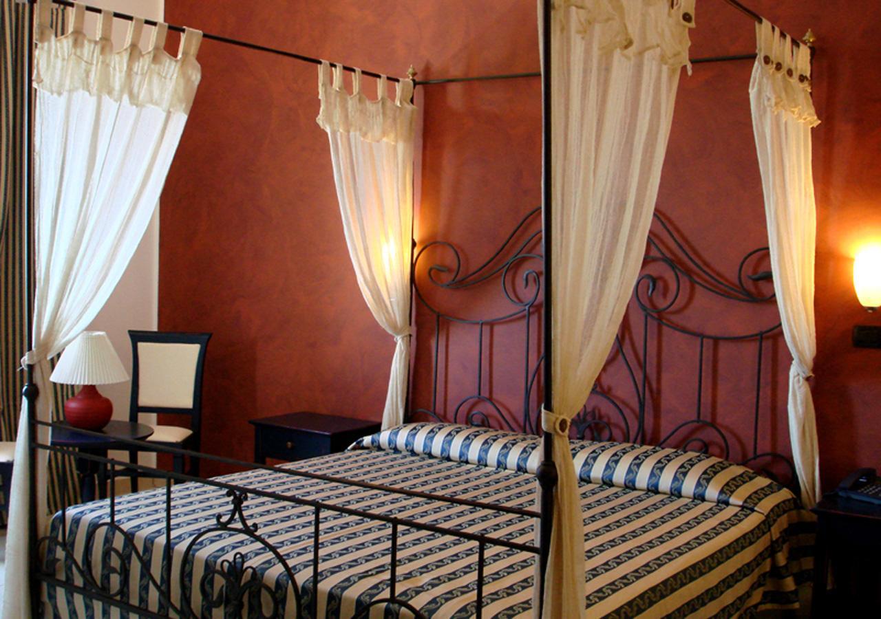 Zaiera Resort Siracusa Solarino Buitenkant foto